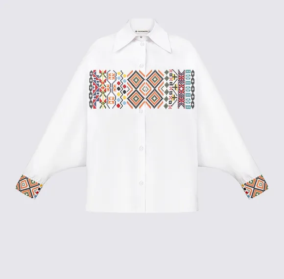 Жіноча сорочка oversize з вишивкою «Код традиції», біла