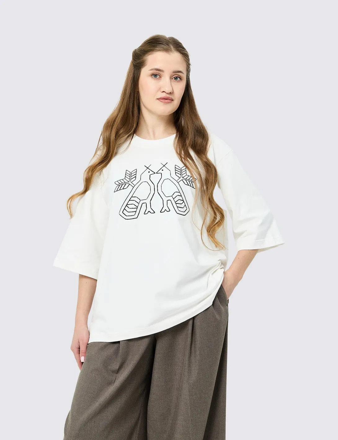 T-shirt with «Two Birds» embroidery, unisex, milky - 2